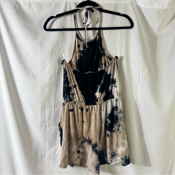 ✨5/15 Heart & Hips Tie Dye Romper size M - Picture 2 of 4